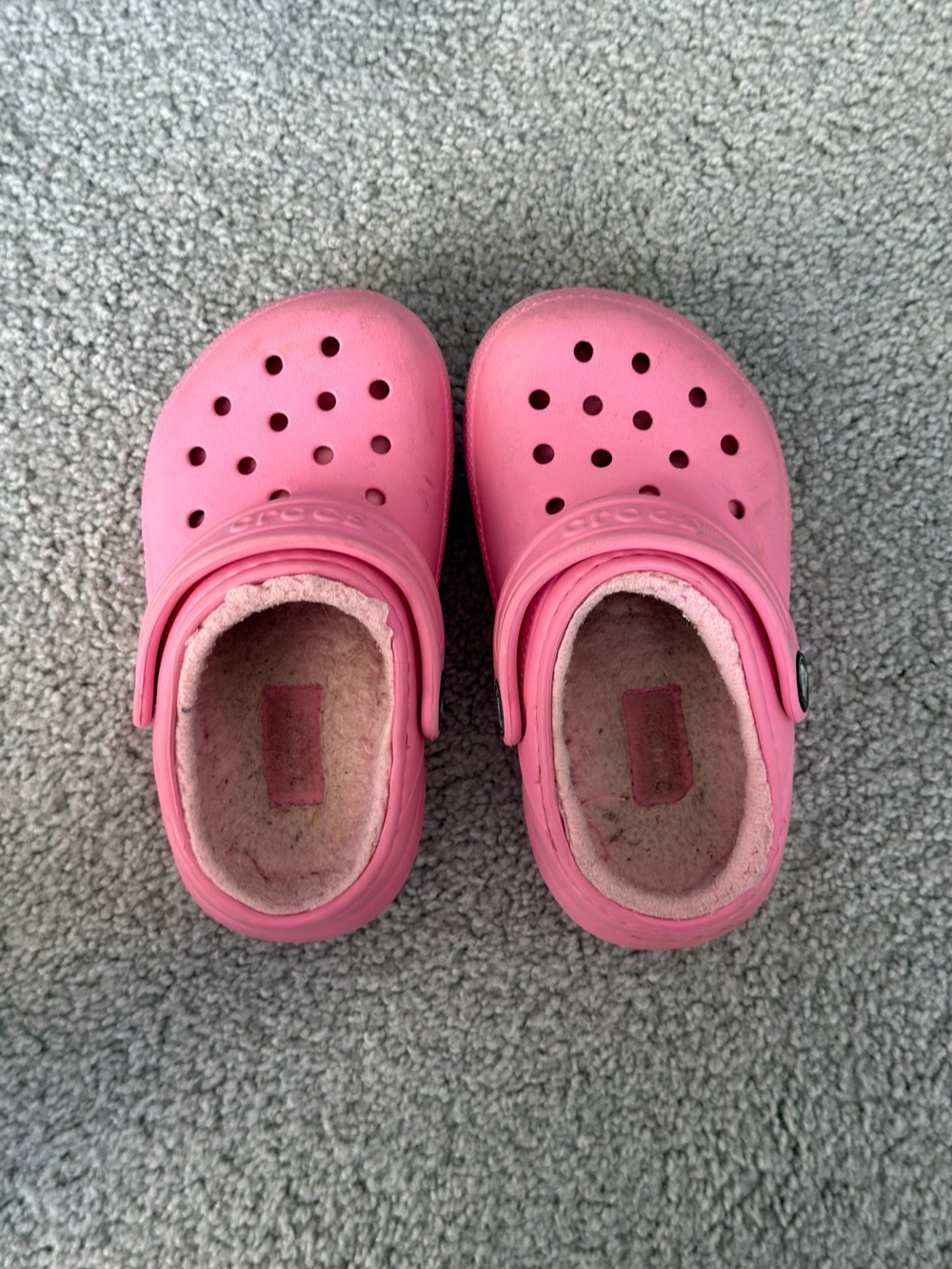 CROCS Kids Pink Fuzzy-Lined Clogs